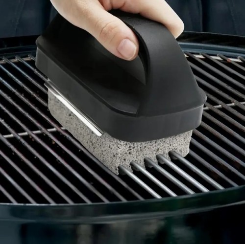 타일 그라우트, 샤워 표면, 주철 조리기구 및 바베큐 그릴에서 고착된 먼지 제거를 위한 다용도 청소 도구로 설계된 에르고노믹 그립이 있는 튼튼한 스크럽 브러시