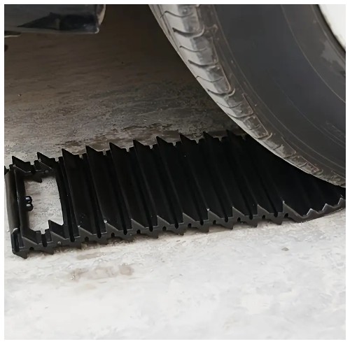 휴대용 고무 눈 트랙션 패드 - 내구성, 내열성, 내마모성, 325mm x 13mm, 산업용 하드웨어, 조립 불필요, 겨울 운전용 / 모든 차량 모델 / 운전자용, 향상된 견인 솔루션