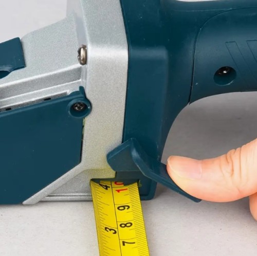 멀티-재질 커터 프로페셔널 드라이월 커팅 키트 - 먼지 없는 벽보드, 폼 보드, KT 종이 절단용 이지 글라이드 정밀 블레이드 및 5m 줄자, 알루미늄 합금 & TPR 플라스틱 - 연필과 추가 블레이드 5개 포함, DIY 및 전문가용 이상적