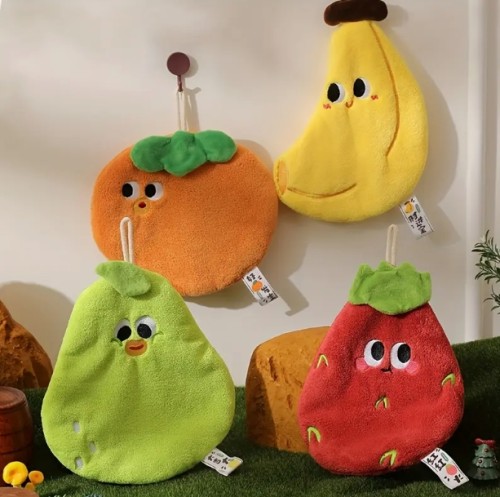 4팩 귀여운 과일 모양 매달리는 핸드 타월 - 부드럽고 흡수력 좋은 폴리에스터 혼방 주방 & 욕실 타월, 현대적인 과일 디자인 (바나나, 아보카도, 토마토, 딸기), 유쾌한 디자인의 내구성 있는 타월 소재