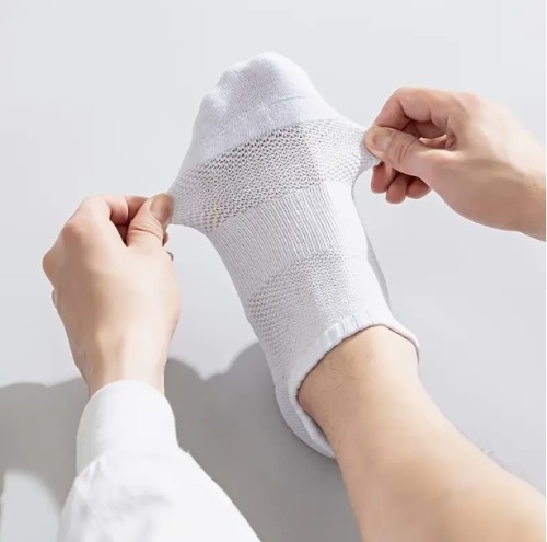 두꺼운 발뒤꿈치와 발끝이 있는 남성용 크루 양말 8켤레 - 통기성이 좋고 편안하며 스타일리시한 캐주얼 의상용 - 흰색에 검은 글자, 폴리에스터 혼방, 일상 사용에 완벽함, 트렌디한 크루 양말 | 내구성 있는 니트 양말