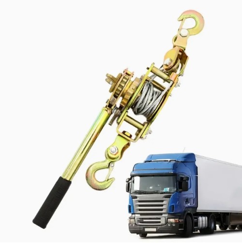 수동 케이블 차량, 두 개의 후크가 장착된 강력한 스틸 케이블 트랙터로 화물 묶기 및 조임 기능. 로프는 스틸 제작. 휴대용 타이어 고정 케이블 차량 트레일러