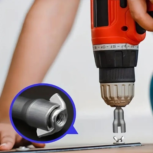 일대기구 슬롯에는 1개의 나비 볼트 소켓 렌치와 함께 1개의 전동 스크류 드라이버가 있으며, 6.35mm 헥스 소켓 변환 너트가 있습니다.